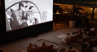 The Roof’ta Yıldızların Altında Sinema Keyfi Başlıyor