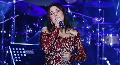 Sahnelerde Nilüfer fırtınası