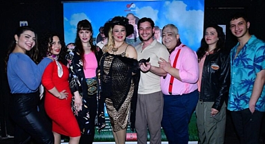 DERYA ŞEN İLE ŞEN KIZLAR DOLU DİZGİN YOLA DEVAM