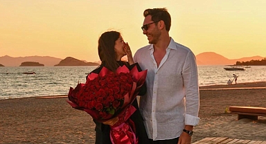 Fethiye'de Romantik Teklif! Aleyna Solaker "Evet" Diyerek Mutluluğa İlk Adımı Attı